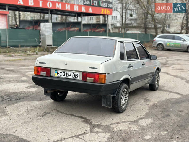 Серый ВАЗ 21099, объемом двигателя 1.6 л и пробегом 200 тыс. км за 1500 $, фото 4 на Automoto.ua