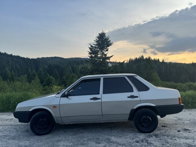 Серый ВАЗ 21099, объемом двигателя 1.6 л и пробегом 188 тыс. км за 2100 $, фото 1 на Automoto.ua