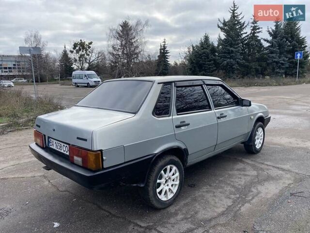 Серый ВАЗ 21099, объемом двигателя 1.5 л и пробегом 180 тыс. км за 2100 $, фото 2 на Automoto.ua