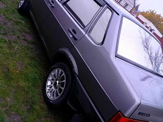 Сірий ВАЗ 21099, об'ємом двигуна 1.6 л та пробігом 205 тис. км за 1700 $, фото 4 на Automoto.ua