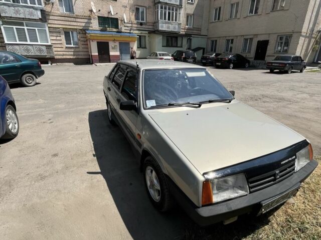 Серый ВАЗ 21099, объемом двигателя 1.6 л и пробегом 158 тыс. км за 1900 $, фото 2 на Automoto.ua