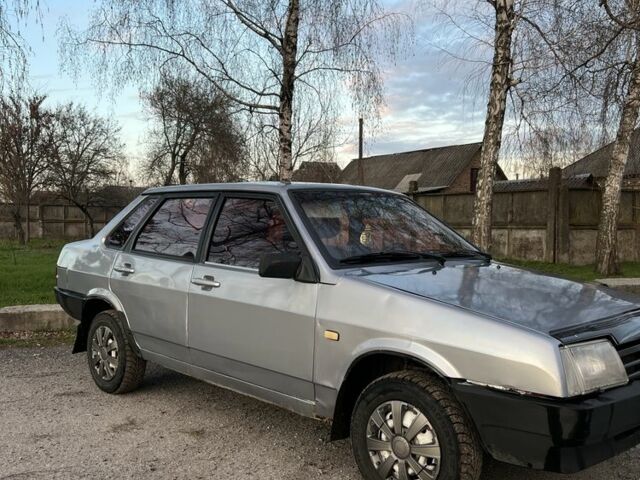 Сірий ВАЗ 21099, об'ємом двигуна 1.6 л та пробігом 198 тис. км за 1799 $, фото 2 на Automoto.ua