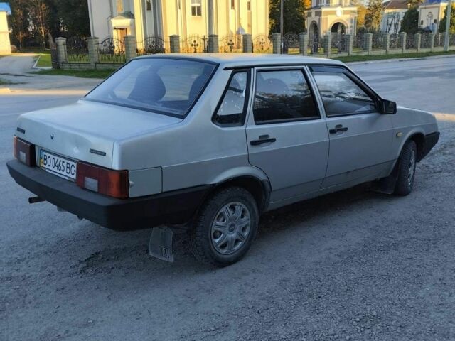 Серый ВАЗ 21099, объемом двигателя 1.6 л и пробегом 100 тыс. км за 999 $, фото 6 на Automoto.ua