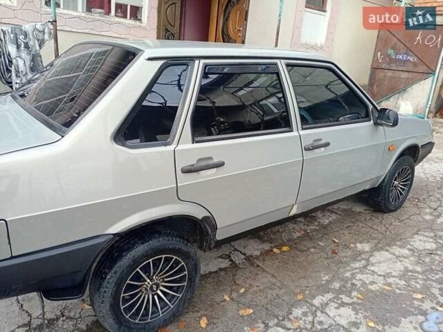 Сірий ВАЗ 21099, об'ємом двигуна 1.6 л та пробігом 180 тис. км за 1500 $, фото 5 на Automoto.ua