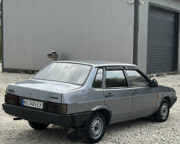 Сірий ВАЗ 21099, об'ємом двигуна 1.6 л та пробігом 295 тис. км за 900 $, фото 4 на Automoto.ua