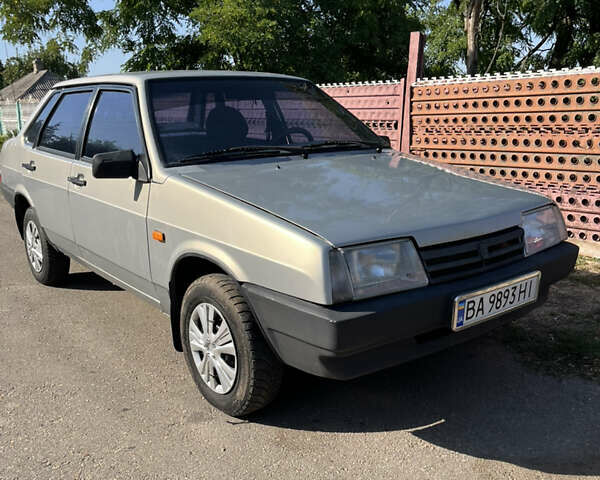Серый ВАЗ 21099, объемом двигателя 1.6 л и пробегом 176 тыс. км за 2200 $, фото 3 на Automoto.ua