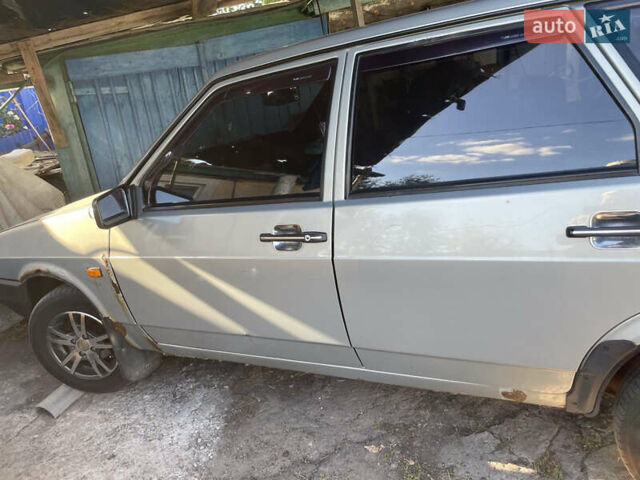 Сірий ВАЗ 21099, об'ємом двигуна 1.6 л та пробігом 160 тис. км за 1900 $, фото 11 на Automoto.ua
