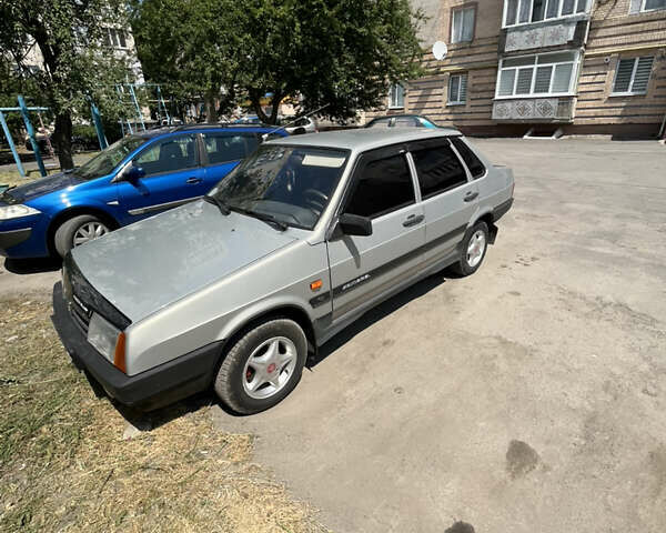 Серый ВАЗ 21099, объемом двигателя 1.6 л и пробегом 158 тыс. км за 1900 $, фото 1 на Automoto.ua