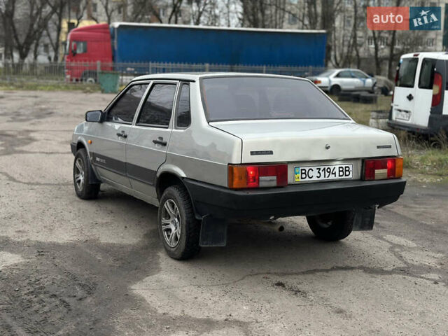 Серый ВАЗ 21099, объемом двигателя 1.6 л и пробегом 200 тыс. км за 1500 $, фото 2 на Automoto.ua