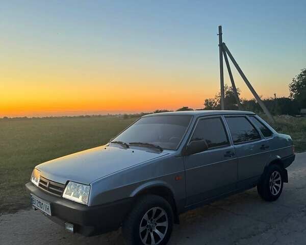Сірий ВАЗ 21099, об'ємом двигуна 1.5 л та пробігом 153 тис. км за 2000 $, фото 4 на Automoto.ua