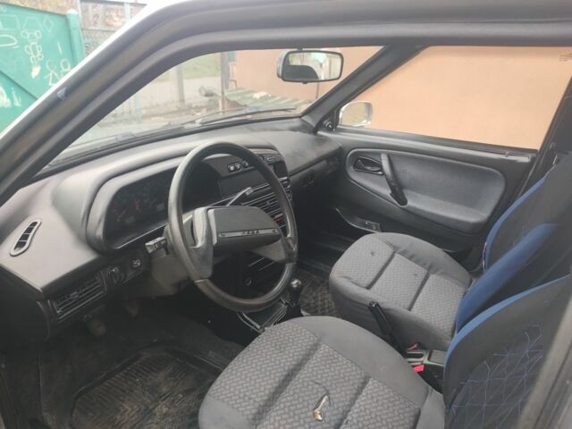 Серый ВАЗ 21099, объемом двигателя 1.6 л и пробегом 220 тыс. км за 1500 $, фото 5 на Automoto.ua