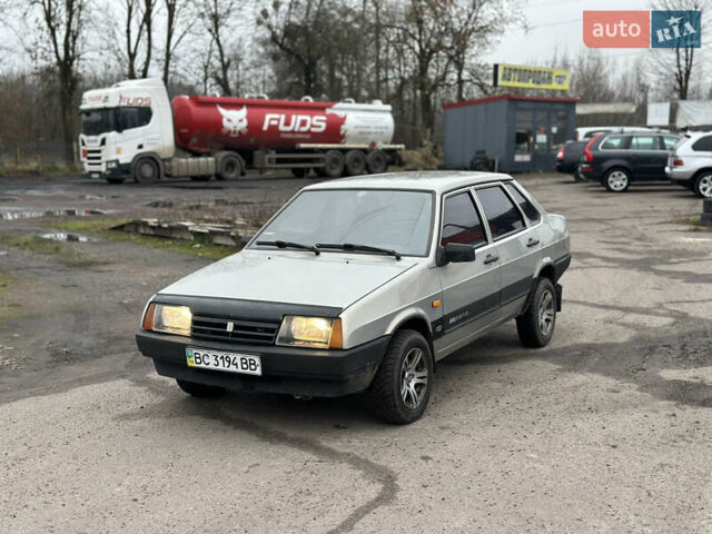 Серый ВАЗ 21099, объемом двигателя 1.6 л и пробегом 200 тыс. км за 1500 $, фото 1 на Automoto.ua