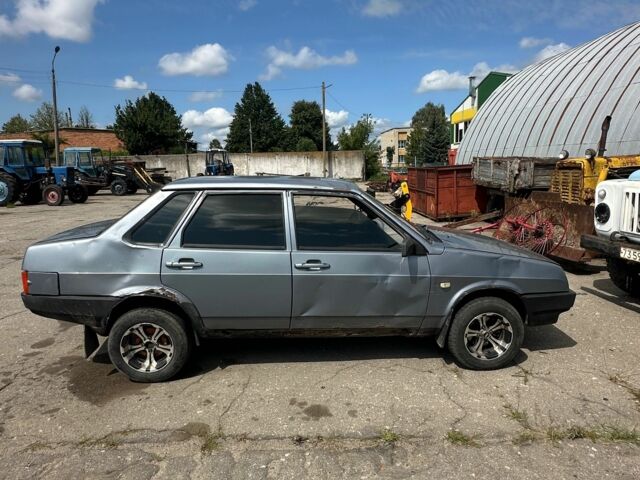 Серый ВАЗ 21099, объемом двигателя 1.6 л и пробегом 100 тыс. км за 738 $, фото 1 на Automoto.ua