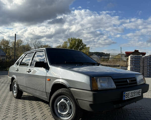 Сірий ВАЗ 21099, об'ємом двигуна 1.6 л та пробігом 115 тис. км за 2800 $, фото 2 на Automoto.ua