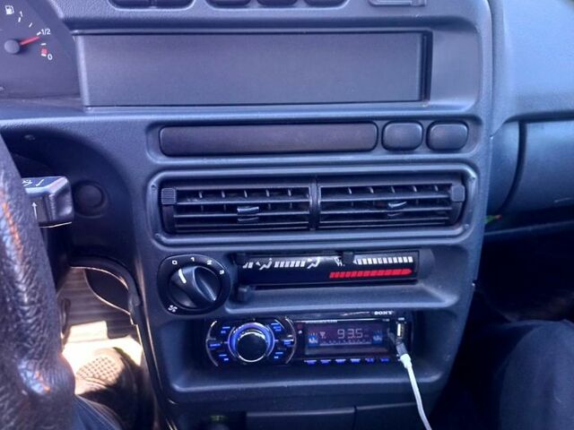 Серый ВАЗ 21099, объемом двигателя 1.6 л и пробегом 95 тыс. км за 2200 $, фото 5 на Automoto.ua