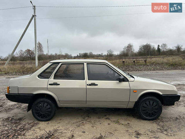 Серый ВАЗ 21099, объемом двигателя 1.6 л и пробегом 200 тыс. км за 2100 $, фото 5 на Automoto.ua