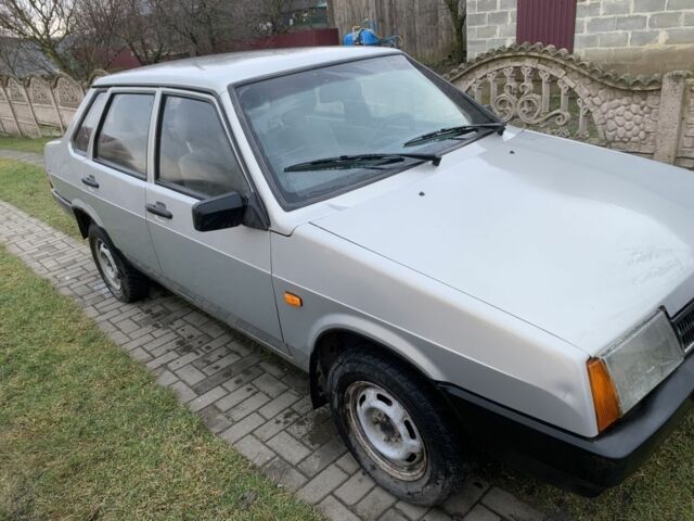 Серый ВАЗ 21099, объемом двигателя 1.6 л и пробегом 205 тыс. км за 1800 $, фото 5 на Automoto.ua