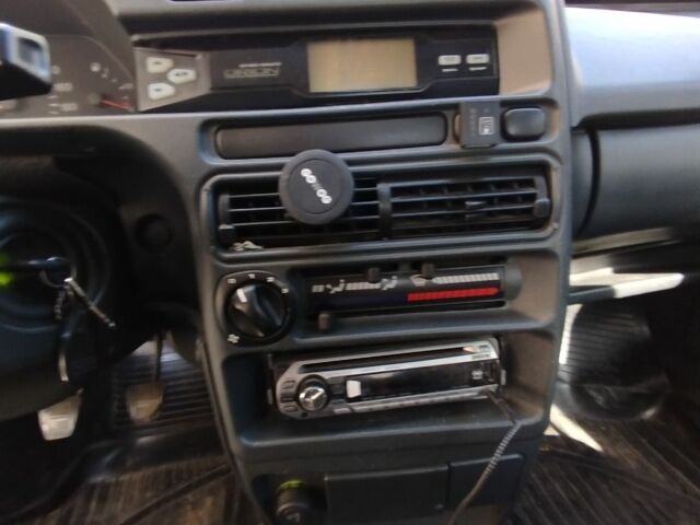 Серый ВАЗ 21099, объемом двигателя 1.6 л и пробегом 210 тыс. км за 2150 $, фото 5 на Automoto.ua