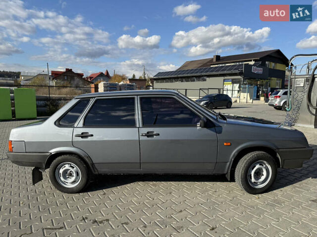 Сірий ВАЗ 21099, об'ємом двигуна 1.6 л та пробігом 115 тис. км за 2800 $, фото 3 на Automoto.ua