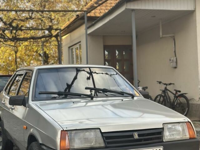 ВАЗ 21099 2008 в Хусте на Automoto.ua Серый ВАЗ 21099, объемом двигателя 0 л и пробегом 150 тыс. км за 1200 $, фото 3 на Automoto.ua