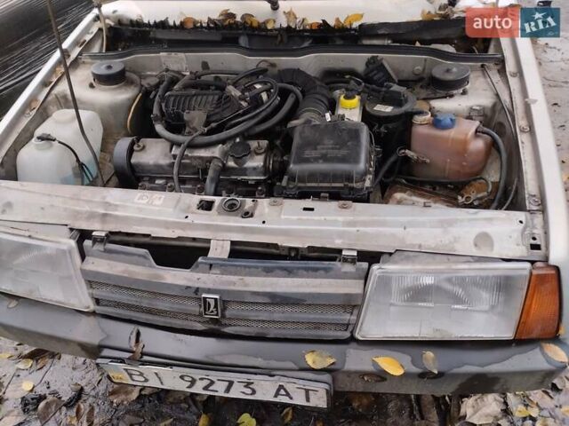 Серый ВАЗ 21099, объемом двигателя 1.6 л и пробегом 200 тыс. км за 1000 $, фото 2 на Automoto.ua