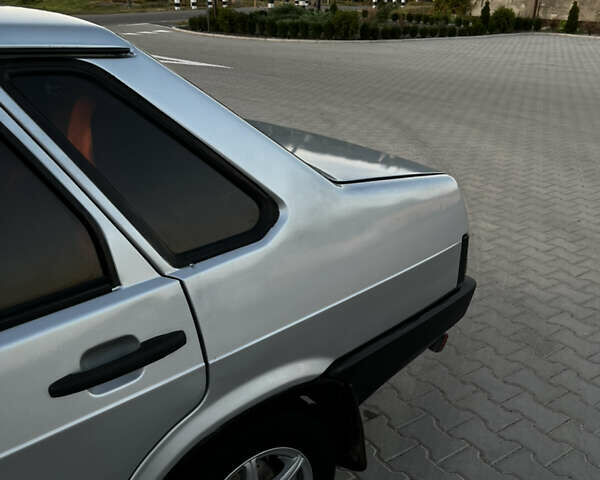 Сірий ВАЗ 21099, об'ємом двигуна 1.6 л та пробігом 161 тис. км за 1850 $, фото 4 на Automoto.ua