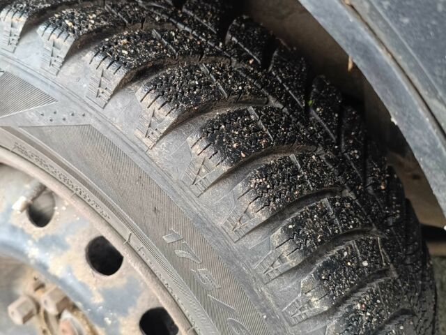 Серый ВАЗ 21099, объемом двигателя 1.6 л и пробегом 280 тыс. км за 2000 $, фото 8 на Automoto.ua