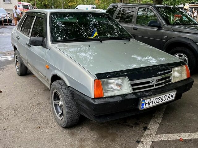 Серый ВАЗ 21099, объемом двигателя 1.6 л и пробегом 164 тыс. км за 2350 $, фото 1 на Automoto.ua