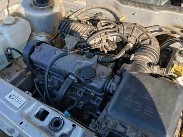 Сірий ВАЗ 21099, об'ємом двигуна 1.6 л та пробігом 75 тис. км за 3300 $, фото 4 на Automoto.ua