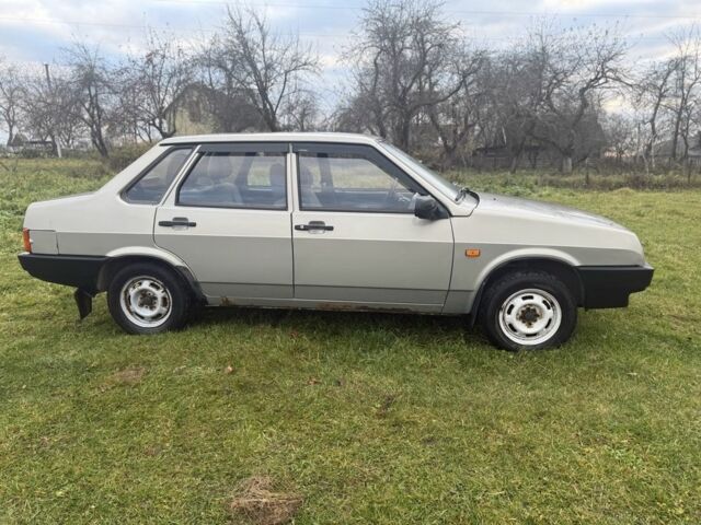 Серый ВАЗ 21099, объемом двигателя 1.6 л и пробегом 103 тыс. км за 1300 $, фото 2 на Automoto.ua