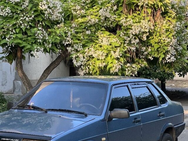 Сірий ВАЗ 21099, об'ємом двигуна 1.6 л та пробігом 190 тис. км за 1900 $, фото 3 на Automoto.ua