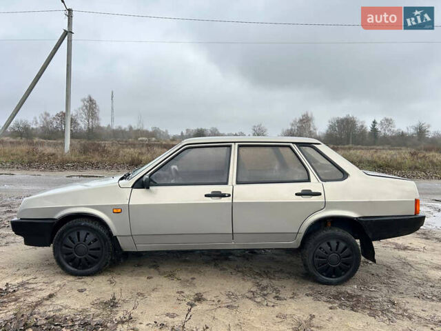 Серый ВАЗ 21099, объемом двигателя 1.6 л и пробегом 200 тыс. км за 2100 $, фото 8 на Automoto.ua