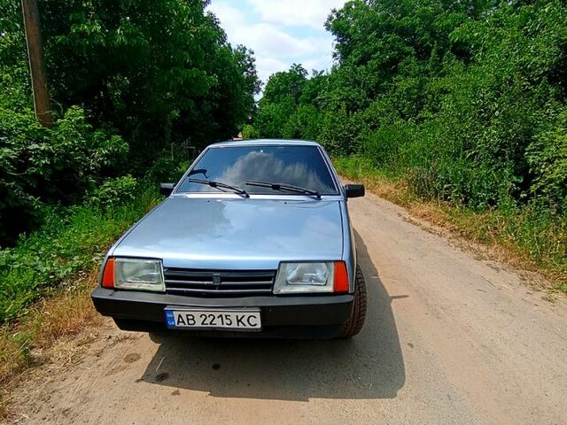 Серый ВАЗ 21099, объемом двигателя 1.6 л и пробегом 266 тыс. км за 1500 $, фото 2 на Automoto.ua
