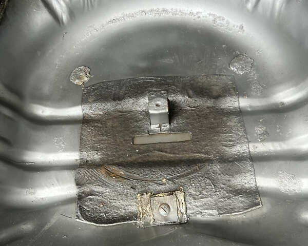 Серый ВАЗ 21099, объемом двигателя 1.6 л и пробегом 211 тыс. км за 2300 $, фото 12 на Automoto.ua