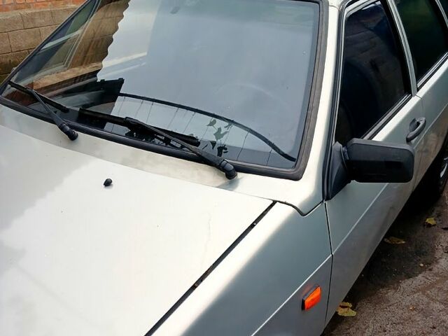 ВАЗ 21099 2008 в Новоукраинке на Automoto.ua Серый ВАЗ 21099, объемом двигателя 1.6 л и пробегом 0 тыс. км за 1800 $, фото 2 на Automoto.ua