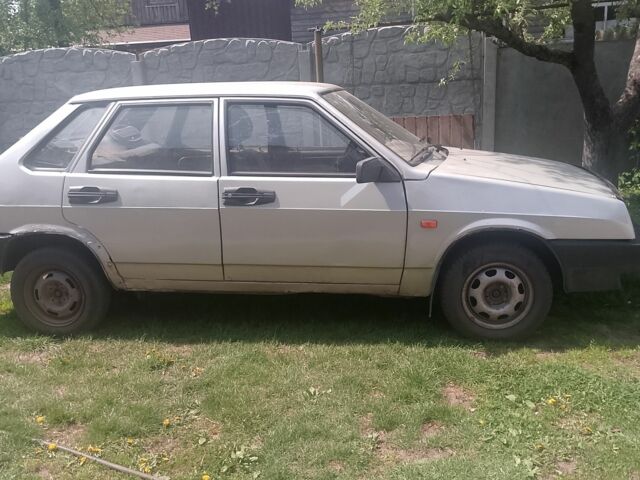 Сірий ВАЗ 21099, об'ємом двигуна 1.6 л та пробігом 163 тис. км за 511 $, фото 2 на Automoto.ua