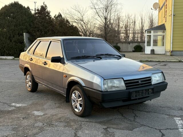 Серый ВАЗ 21099, объемом двигателя 1.6 л и пробегом 200 тыс. км за 1799 $, фото 7 на Automoto.ua