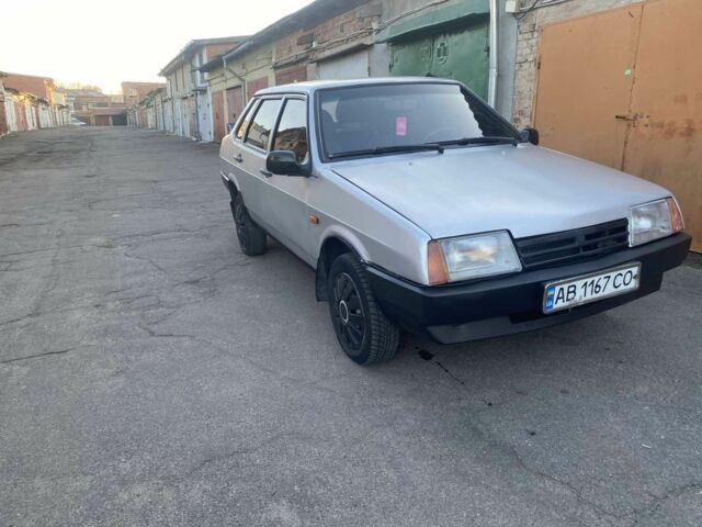 Серый ВАЗ 21099, объемом двигателя 1.6 л и пробегом 270 тыс. км за 1400 $, фото 5 на Automoto.ua