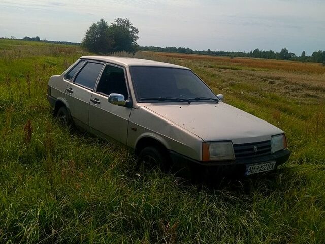Серый ВАЗ 21099, объемом двигателя 1.6 л и пробегом 190 тыс. км за 1550 $, фото 2 на Automoto.ua