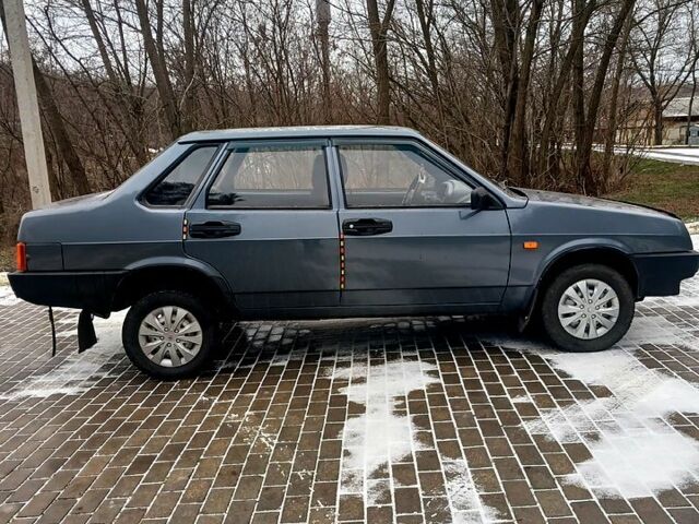 Серый ВАЗ 21099, объемом двигателя 1.6 л и пробегом 199 тыс. км за 2650 $, фото 3 на Automoto.ua