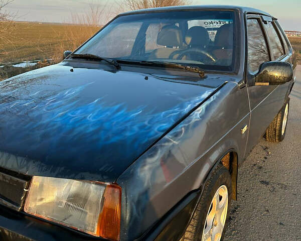 Серый ВАЗ 21099, объемом двигателя 1.6 л и пробегом 198 тыс. км за 1500 $, фото 2 на Automoto.ua