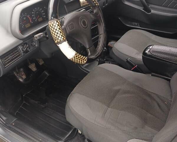 Серый ВАЗ 21099, объемом двигателя 1.6 л и пробегом 200 тыс. км за 2650 $, фото 12 на Automoto.ua