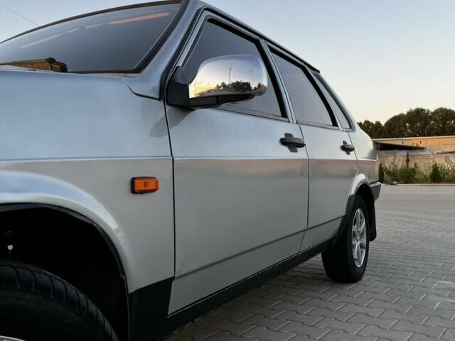 Сірий ВАЗ 21099, об'ємом двигуна 1.6 л та пробігом 161 тис. км за 1850 $, фото 1 на Automoto.ua