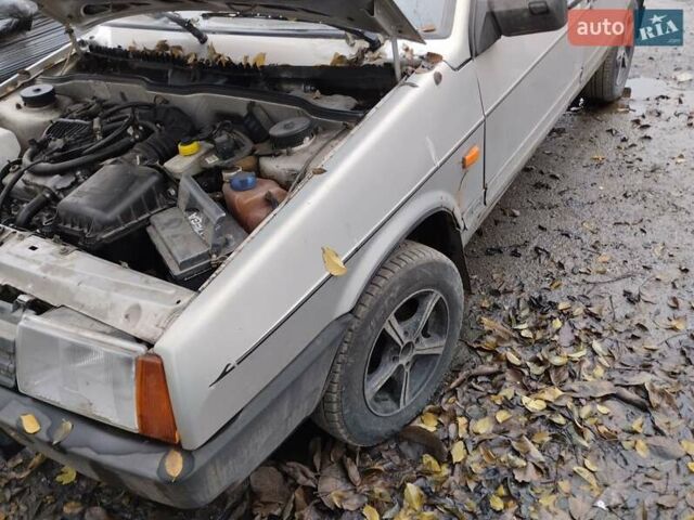 Серый ВАЗ 21099, объемом двигателя 1.6 л и пробегом 200 тыс. км за 1000 $, фото 6 на Automoto.ua