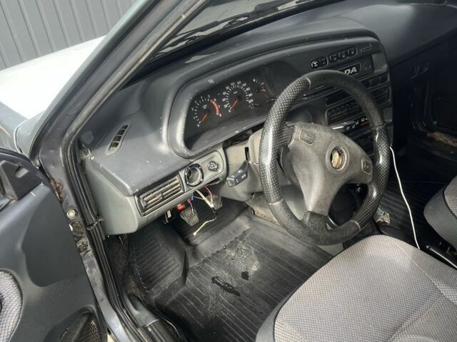 Серый ВАЗ 21099, объемом двигателя 1.6 л и пробегом 205 тыс. км за 950 $, фото 2 на Automoto.ua