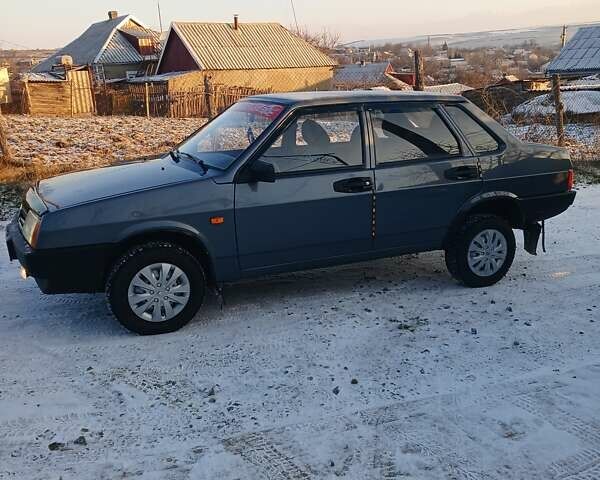 Сірий ВАЗ 21099, об'ємом двигуна 1.6 л та пробігом 200 тис. км за 2500 $, фото 3 на Automoto.ua