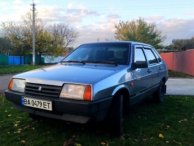 Серый ВАЗ 21099, объемом двигателя 1.6 л и пробегом 278 тыс. км за 2300 $, фото 1 на Automoto.ua