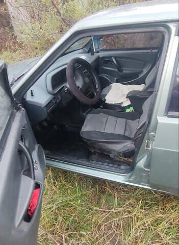 ВАЗ 21099 2008 в Гостомель на Automoto.ua Серый ВАЗ 21099, объемом двигателя 1.6 л и пробегом 170 тыс. км за 1700 $, фото 19 на Automoto.ua