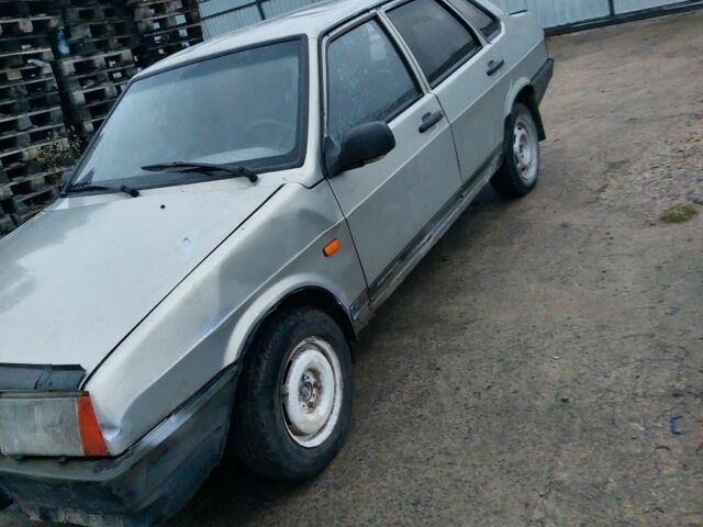 Сірий ВАЗ 21099, об'ємом двигуна 1.6 л та пробігом 163 тис. км за 650 $, фото 5 на Automoto.ua