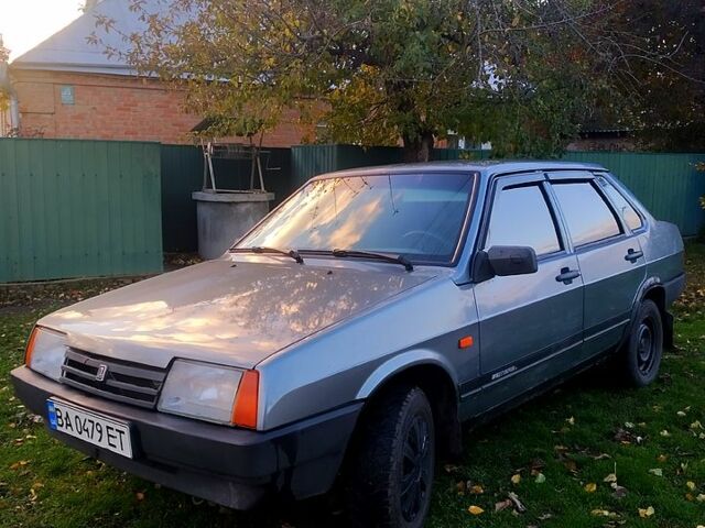 Серый ВАЗ 21099, объемом двигателя 1.6 л и пробегом 278 тыс. км за 2300 $, фото 3 на Automoto.ua